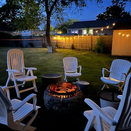 A Cozy Cape House Steps To Restaurants & Beaches ~1.4 Miles Down Scenic Roads Yarmouth Port Kültér fotó
