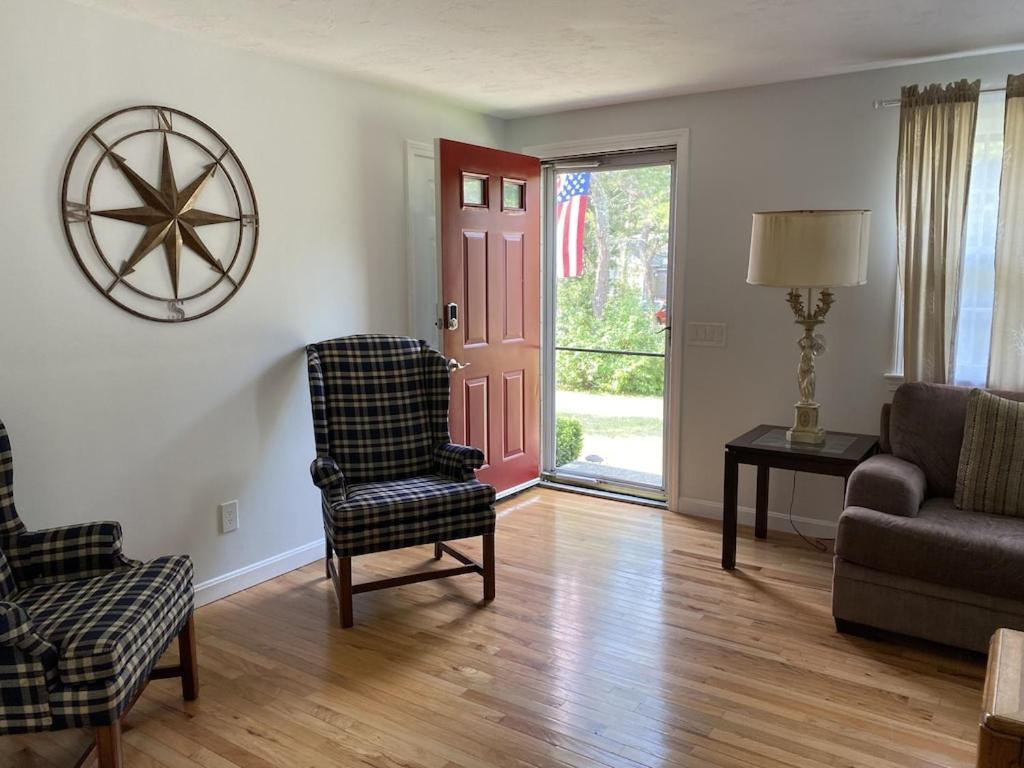 A Cozy Cape House Steps To Restaurants & Beaches ~1.4 Miles Down Scenic Roads Yarmouth Port Kültér fotó
