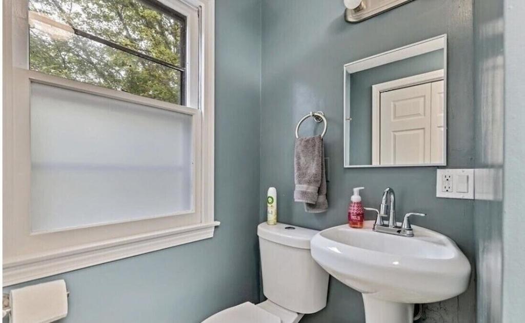 A Cozy Cape House Steps To Restaurants & Beaches ~1.4 Miles Down Scenic Roads Yarmouth Port Kültér fotó